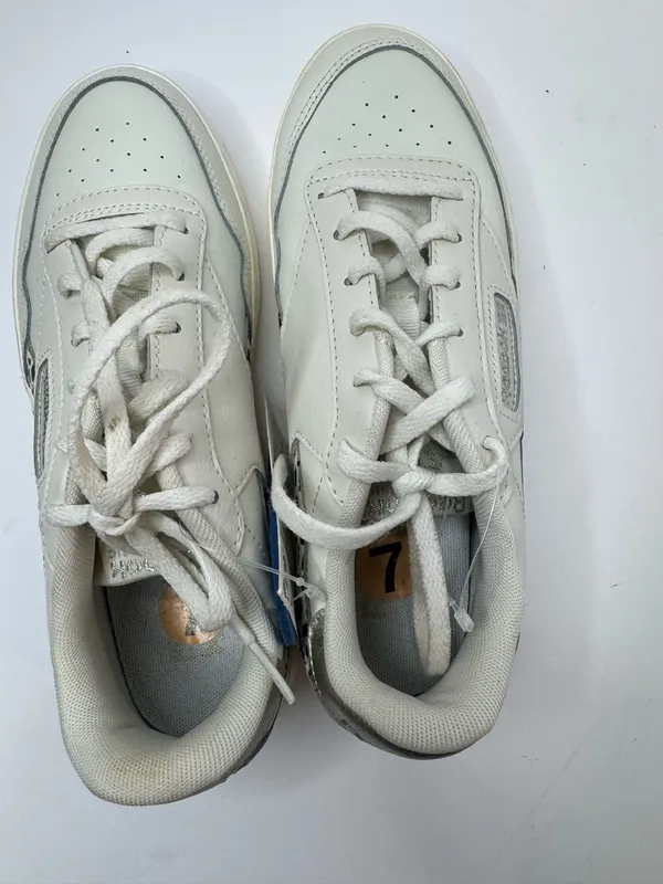 Reebok Club Memt Bold White Leather Sneakers Women's Size 7 - Image 3