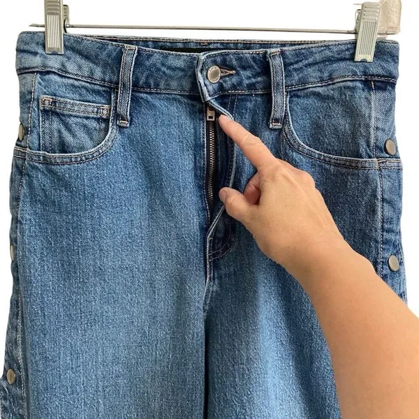 Hollister Social Tourist Ultra High-rise Baggy Jeans‎ Women’s 27 Wide Snap Leg ￼ - Image 5
