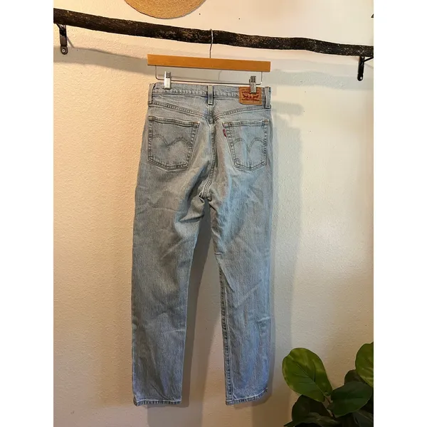 501s Levi's Light Wash Relaxed High Rise Straight Leg Jeans Size 28 - Image 3