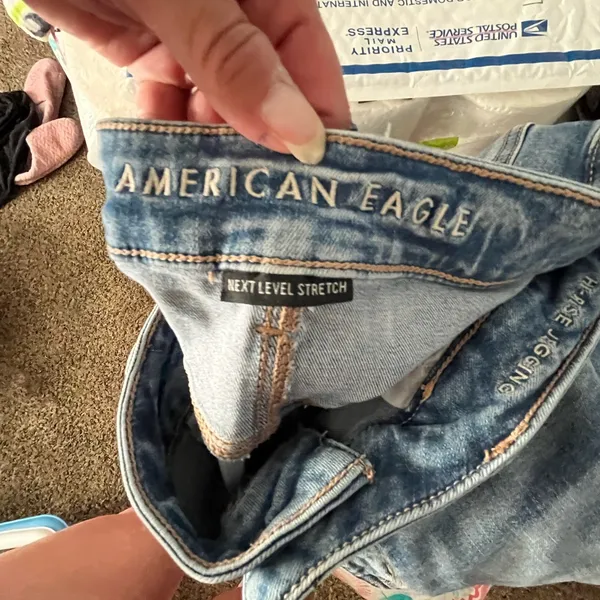 American Eagle Traded Distressed Skinny Jeans Now Showing @pixie_lush ONLY❣️ - Image 3