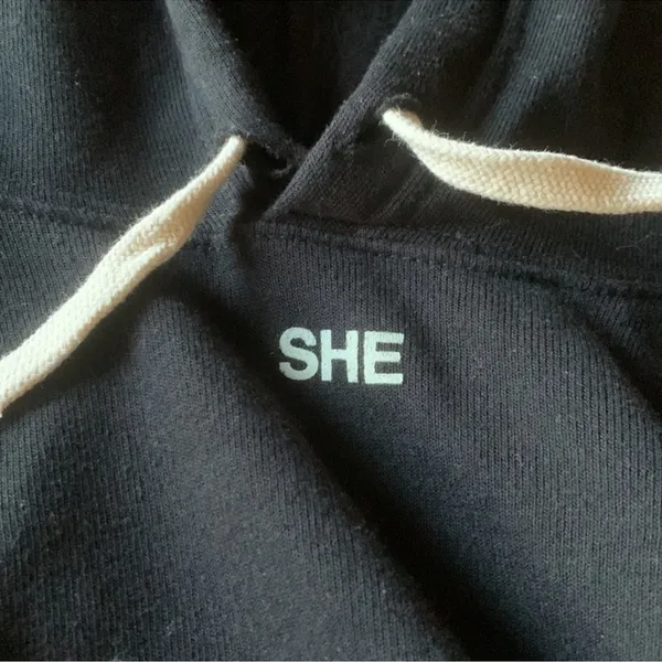 darc sports cropped hoodie! - Image 3