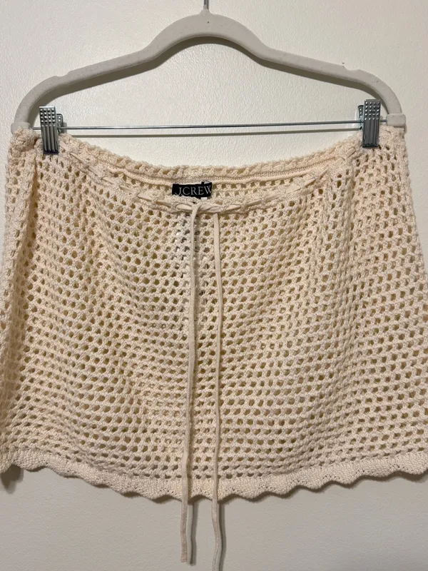 NWT J. CREW Crochet beach Mini skirt Size Medium NEW Cream - Image 4