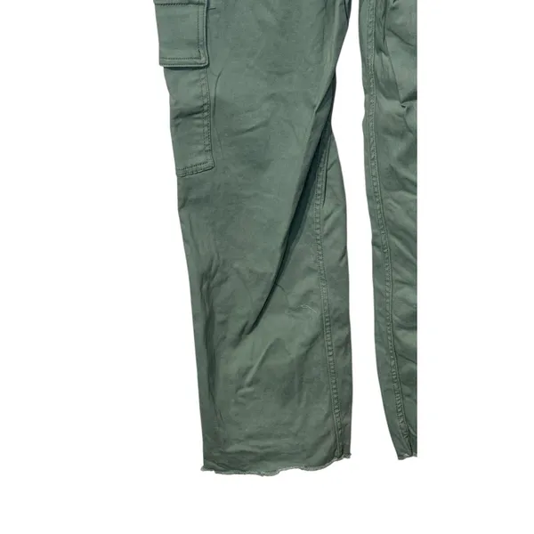 Hollister Women's Pants Ultra‎ High-Rise Cargo Straight Leg Stretch Green Medium - Image 8