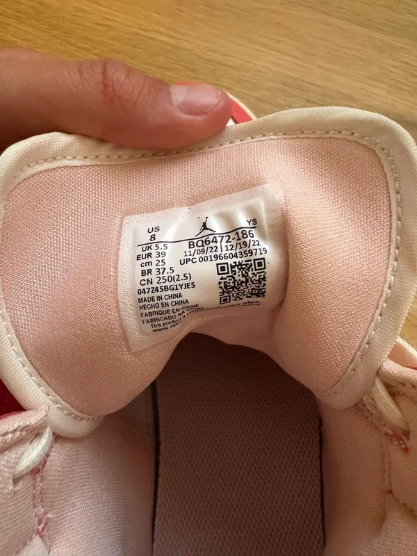 Women’s Air Jordan 1 Berries and Cream - Image 2