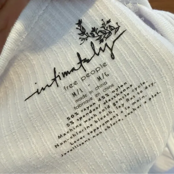 FREE PEOPLE INTIMATELY Ribbed White Tank Top V Neck size‎ M/L - Image 2