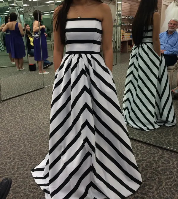 David's Bridal Chevron Prom Dress - Image 5