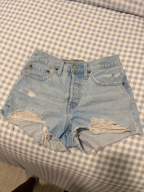 Levi’s 501 Shorts - Image 2