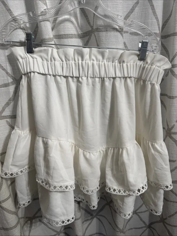 White Tiered Ruffle Mini Skort Size 2X - Image 2