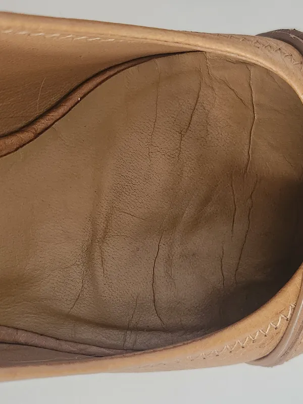 Tory Burch Brown Wedge Shoes with Gold-Tone Accents Size 9.5 Flaw - Image 8