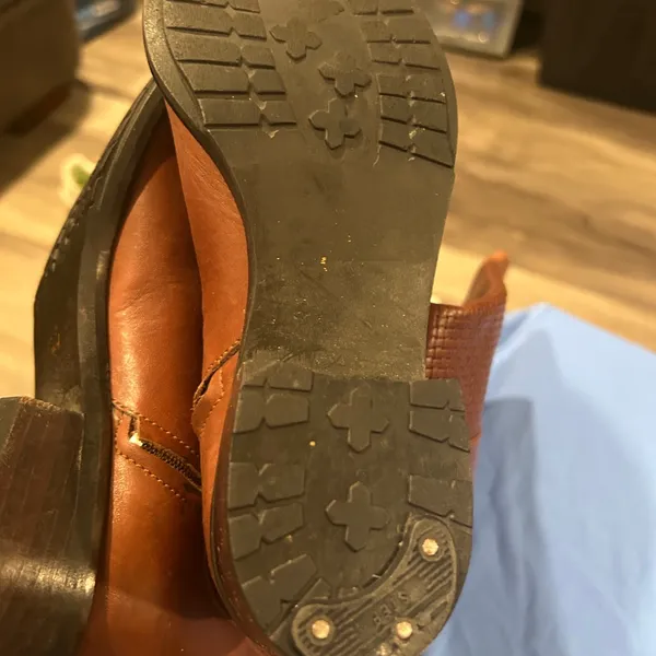 Brown Leather Knee - Image 8