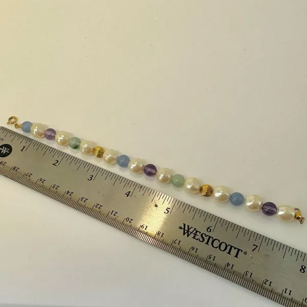Avon Vintage faux pearl colorful bracelet - Image 7