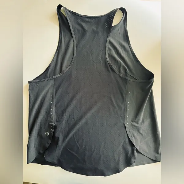 Lululemon vented ultralight tank - Image 5