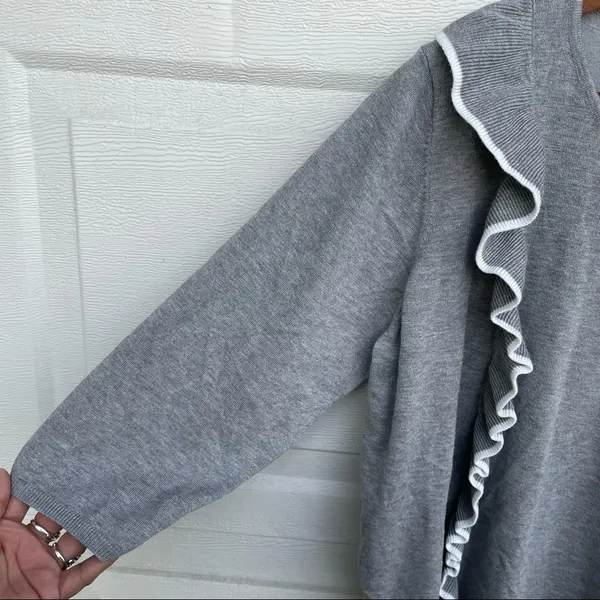 Carmen Marc Valvo Sweater Gray Grey White Ruffle Plus Size 2X - Image 6