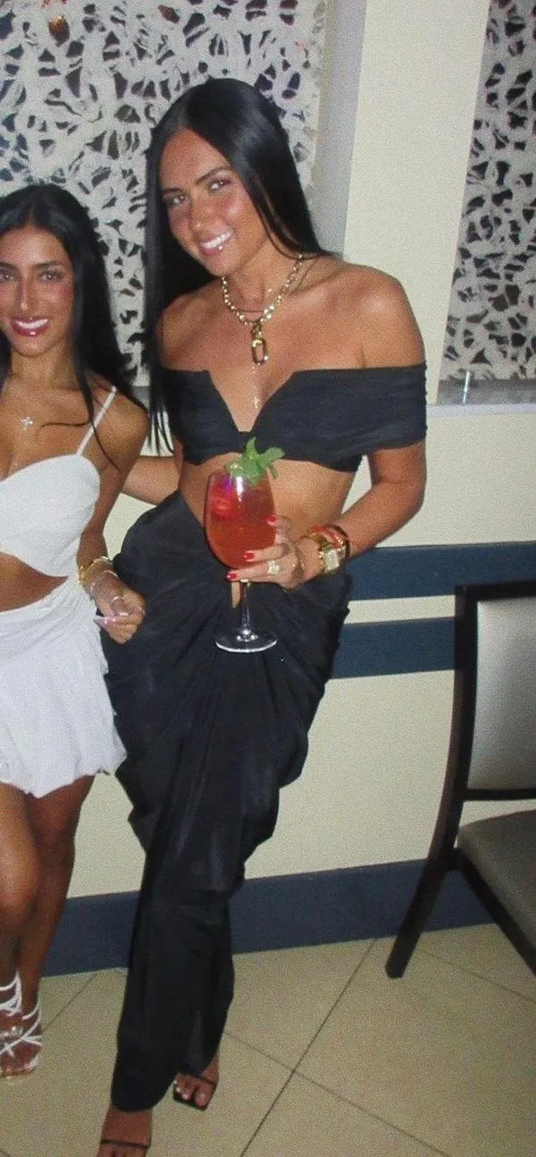 Amazon White Bubble Skirt - Image 4