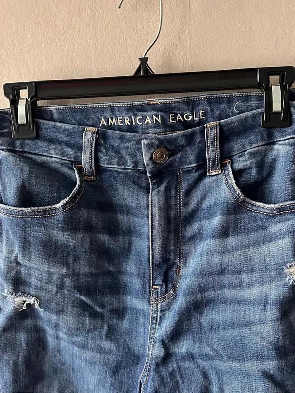 American Eagle Distressed Patched Curvy Super Hi Rise Jeggings Size 8 - Image 3