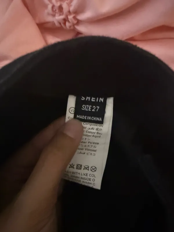 Black jeans Size 27 - Image 3
