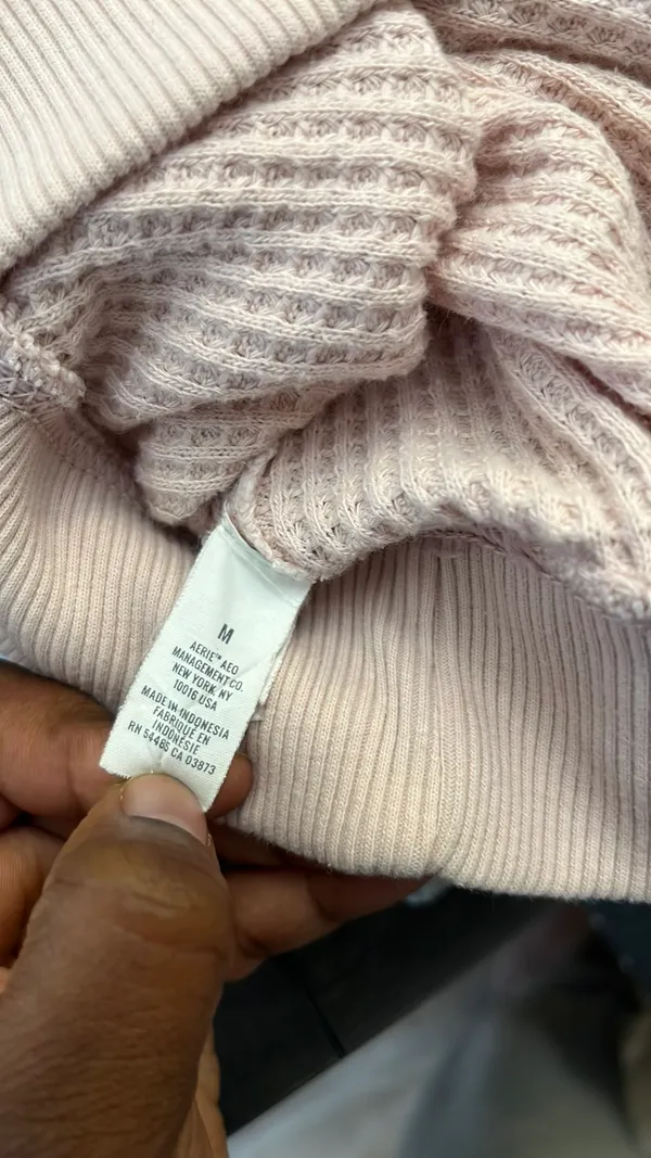 Aerie waffle knit long sleeve top size medium - Image 5