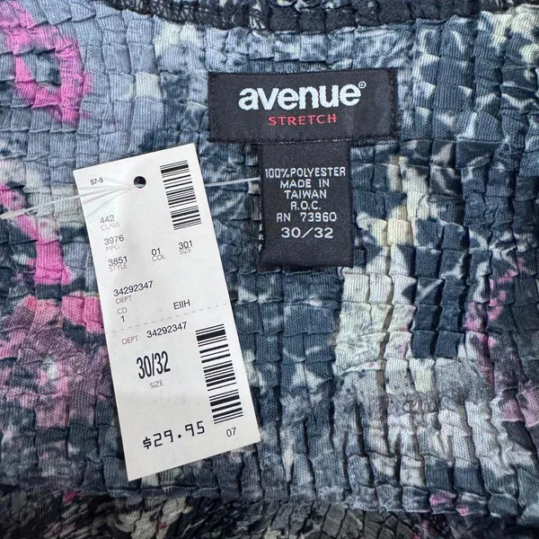 Avenue Stretch Crinkle Shell Stretch Sleeveless Tank Top Plus Size 30/32 - Image 4