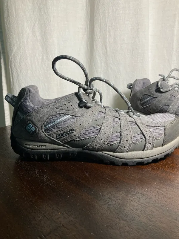 Columbia women’s Gray Athletic Trail Shoes tech lite - Image 2