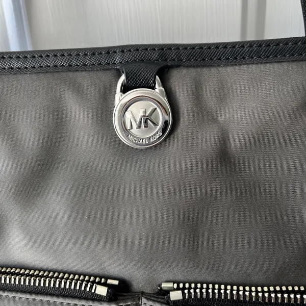 Michael Kors Kempton Gray Nylon Zip Top Tote Bag Purse Blue Lining Large - Image 3