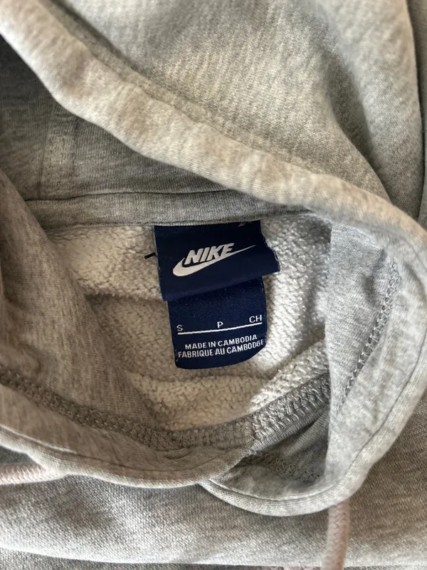 Grey Nike Hoodie - Image 4