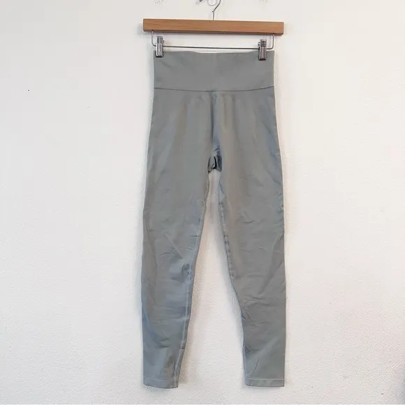 Cuyana Stretch‎ High Waist Leggings Size S / M Steel Gray Active Yoga - Image 3