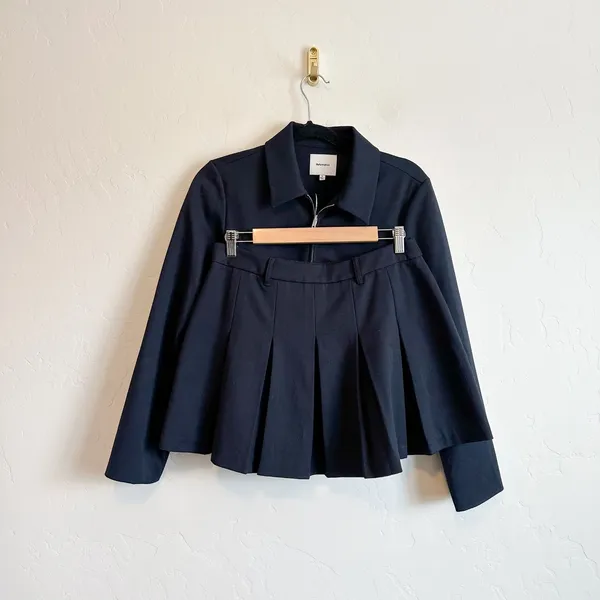 Reformation | NWOT Brynlee Wool Blend Pleated Mini Skirt & Zip Jacket Set, Navy‎ - Image 3