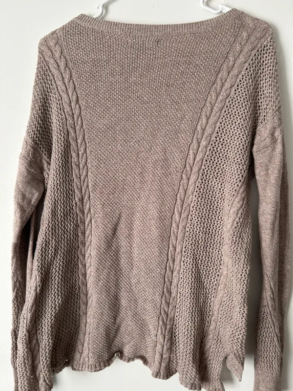 American Eagle Outfitters Sweater Pullover Size Small - Image 6