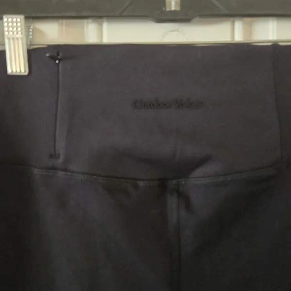 Outdoor Voices CloudKnit Bike Shorts Womens L Black 7" Inseam NWT Cross Waist - Image 5