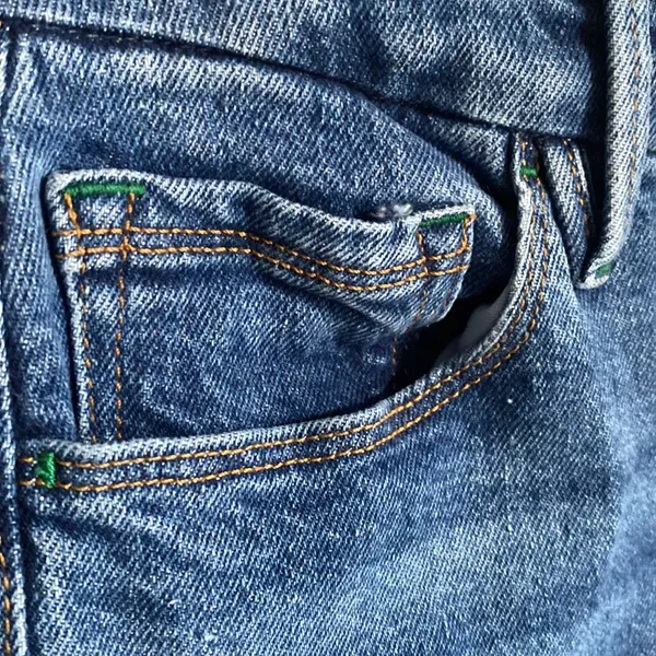 Anthropologie Good American Good Curve Straight High-Rise Denim Jean Medium Blue Wash Stretch - Image 4