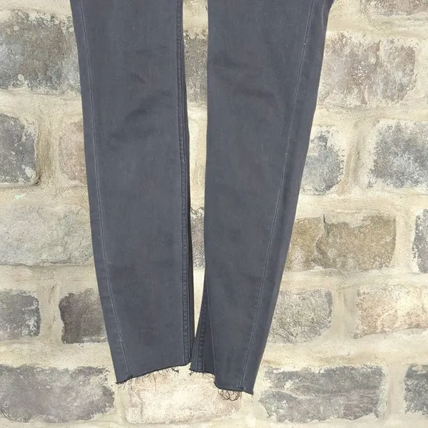 H&M &Denim Woman's Size‎ 4 Black Super Skinny Pull-on Maternity Pants Raw Hem - Image 3