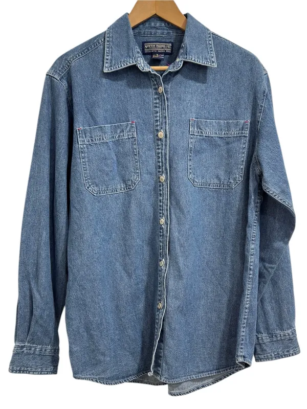 Newton Trading Co. Denim Button Front Shirt Medium Wash Chambray Size M - Image 2