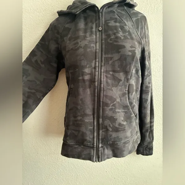 Lululemon Women's Scuba Hoodie Light Cotton Fleece Incognito Camo Gray 12 - Image 6