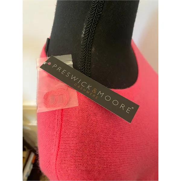 Preswick & Moore Hot Pink 100% Cashmere Crewneck Long Sleeve Sweater NWT - Image 3