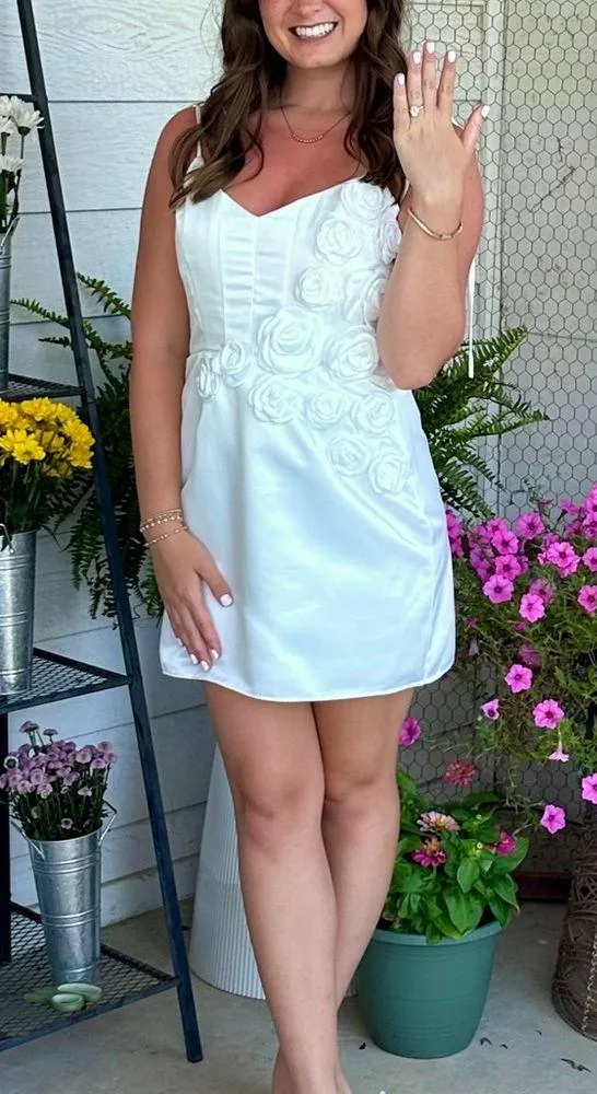White bridal shower dress! Size M - Image 3