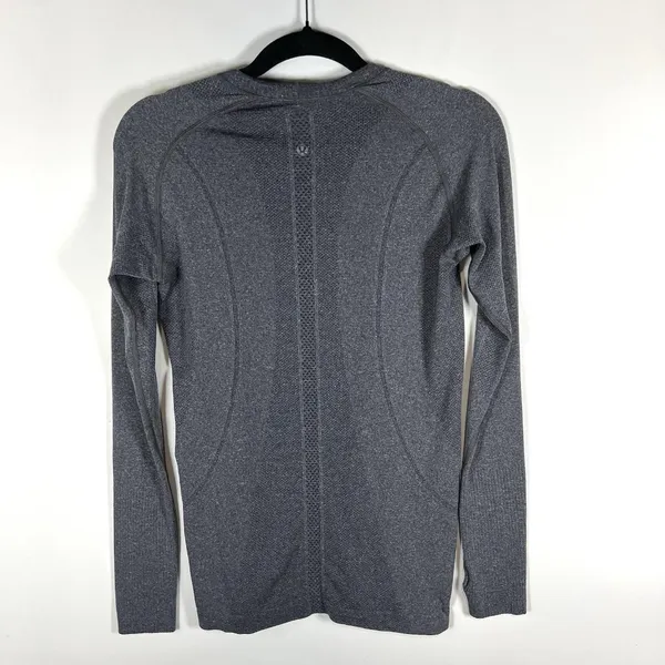 Lululemon Swiftly Tech Long Sleeve‎ Crew Sz 8 Gray Thumbholes Workout Yoga - Image 5