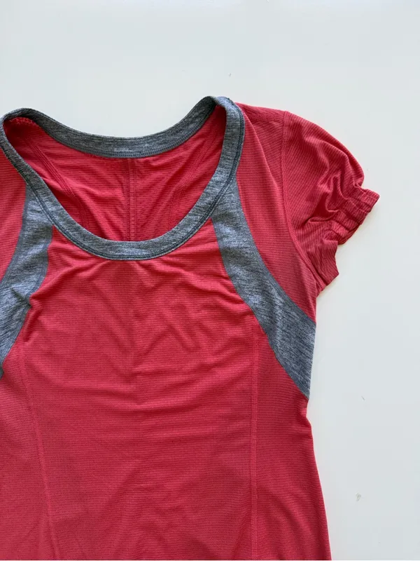 lululemon Running Swiftly Short Sleeved Tee size 4 - Image 3