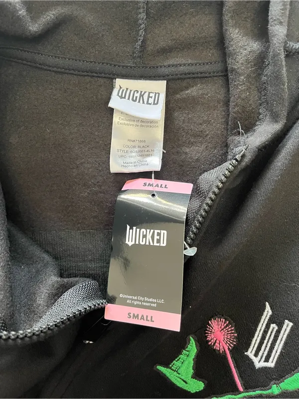 WICKED Black Full Zip Hoodie Sweatshirt NWT Women’s Sz S Universal Studios - Image 3