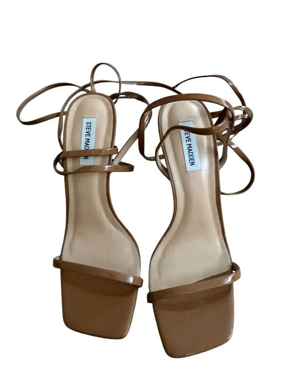 STEVE MADDEN Beige Tan Patent Laceup Sandals Heels Size 11 - Image 2