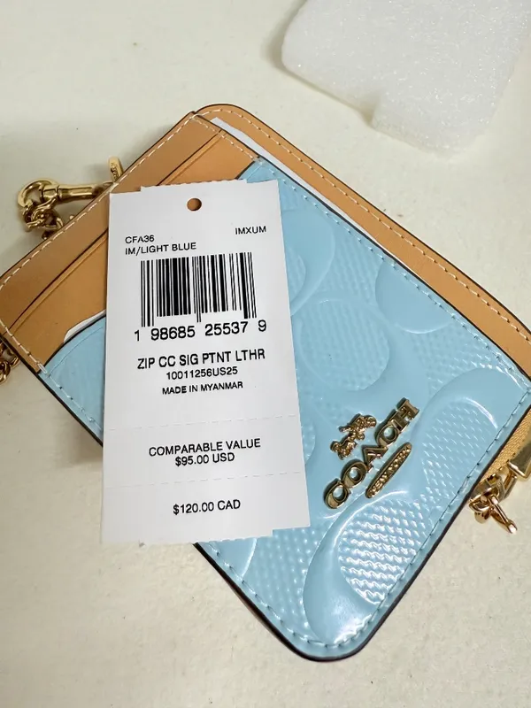 NWT Coach Zip Card Case In Signature Leather With Charm CFA36 Gold/Light Blue - Image 5