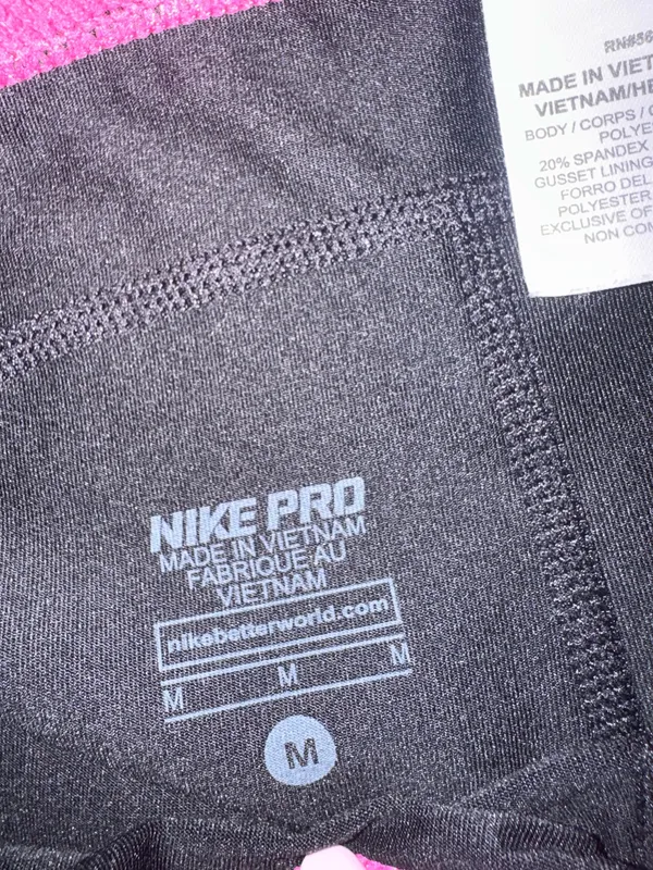 Nike pro shorts size medium  - Image 3