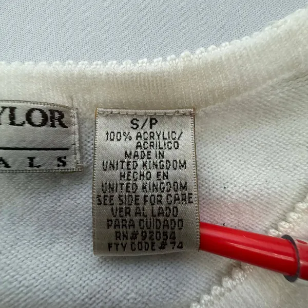 Carolyn Taylor Essentials White Short Sleeve Crew Neck Acrylic Knit Sweater - Image 4