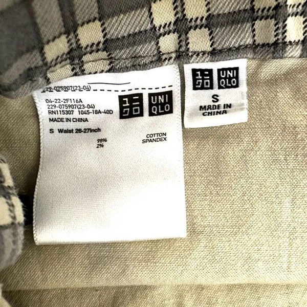 Uniqlo grey check  cropped drawstring pants - Image 7