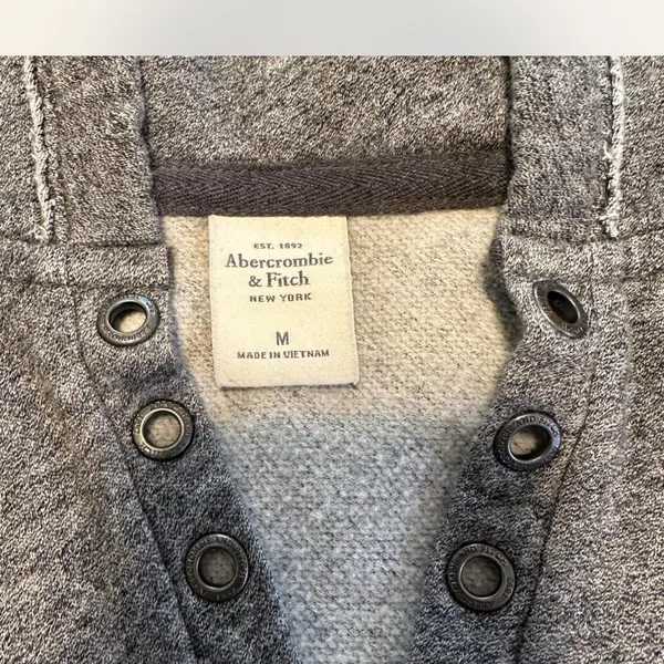 Abercrombie and Fitch Gray Hooded Sweatshirt - Image 3