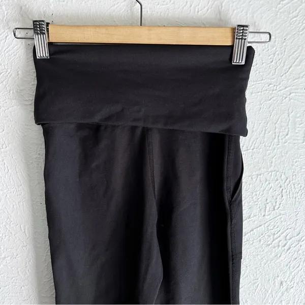 OFFLINE By Aerie The Hugger High Waisted Foldover Flare Legging Black XS - Image 6