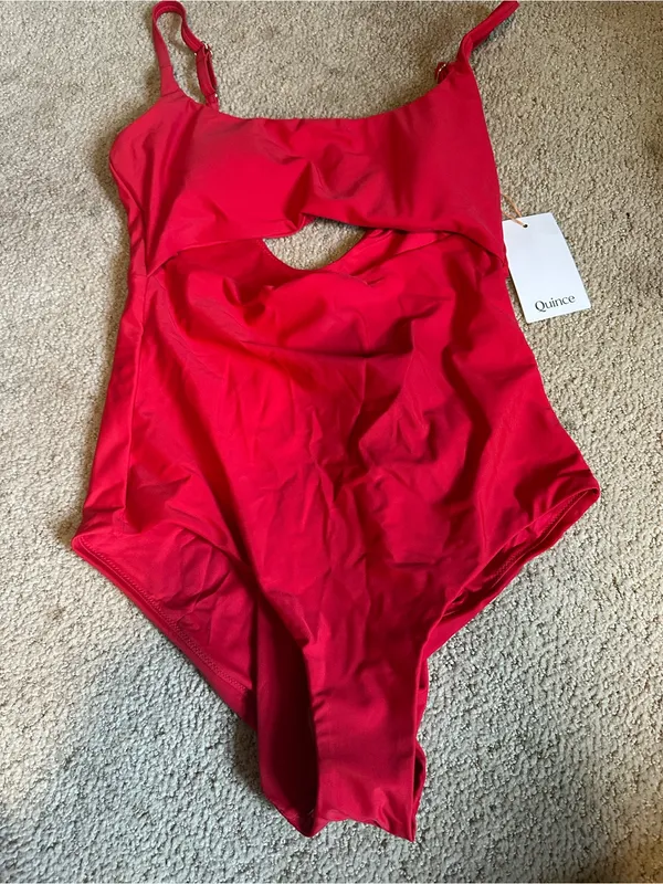 NWT Quince Italian Cut Out One-Piece Swimsuit cherry large - Image 2