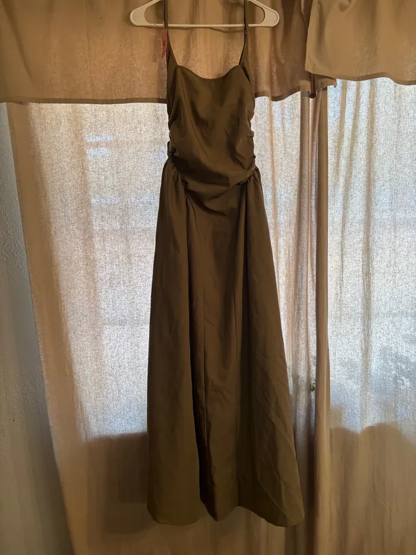 Pretty Little Thing Mushroom Woven Ruched Strappy Maxi Dress - Image 2