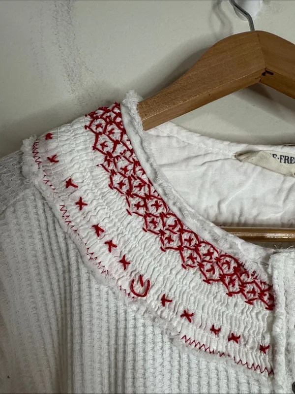Free People Embroidered Holly Henley Thermal Waffle Knit White HenleyTee size L - Image 5