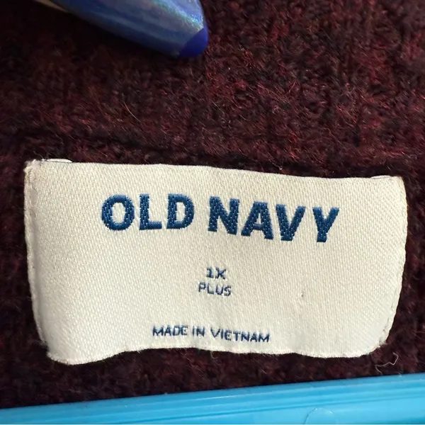 Old Navy 1X Plus Size Sweater Maroon Pullover crew neck - Image 2