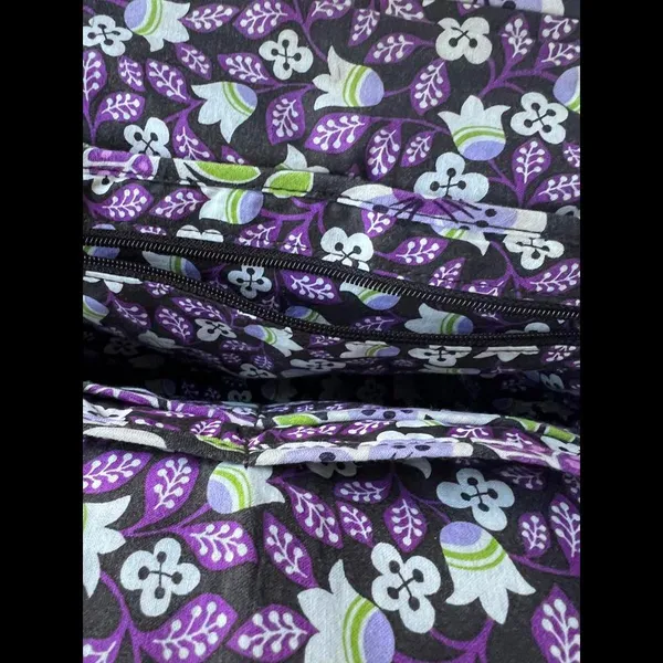 Vera Bradley Chic Quilted Floral Handbag - Image 5